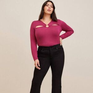 Torrid Plus Size 1X 14-16 O-Ring and Cutouts Long Sleeve Top